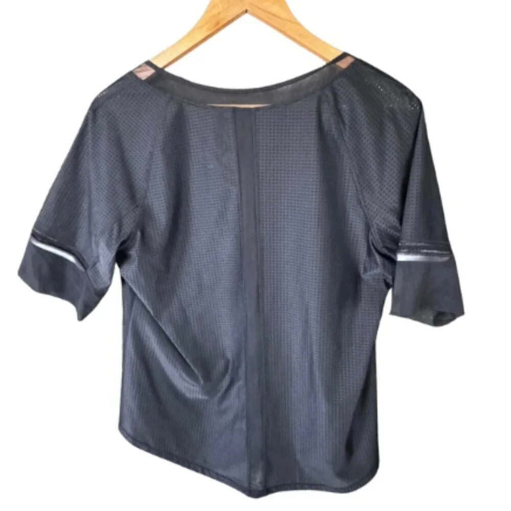 lululemon athletica mesh sweat